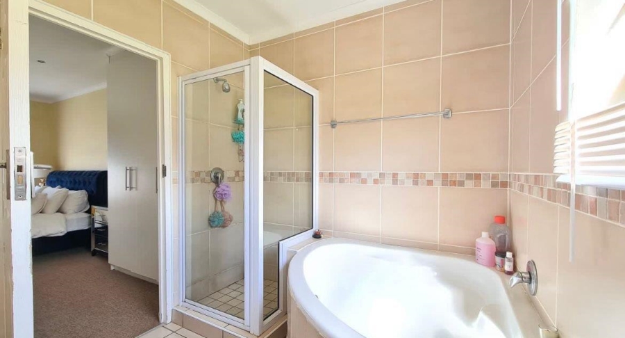 3 Bedroom Property for Sale in Gonubie Eastern Cape